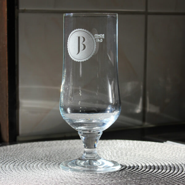 Gravyr på ölglas